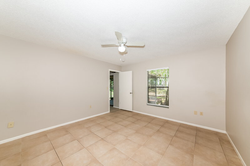 2,185/Mo, 6434 Carmella Way Sarasota, FL 34243 Main Bedroom View 2
