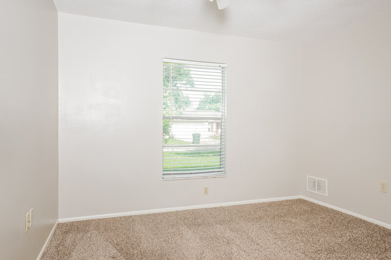2,260/Mo, 3907 Lemonwood Dr Sarasota, FL 34232 Bedroom View