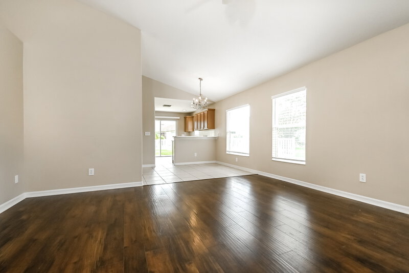 2,600/Mo, 15215 Searobbin Dr Lakewood Ranch, FL 34202 Living Room View
