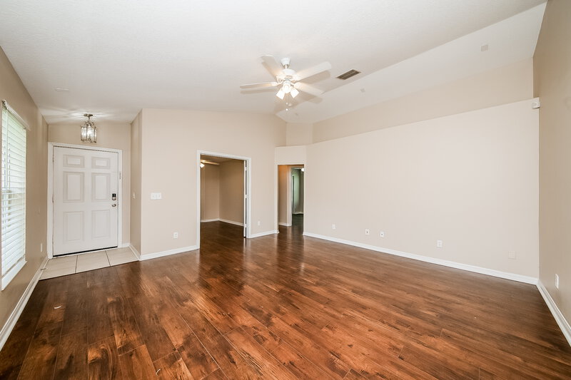 2,520/Mo, 15215 Searobbin Dr Lakewood Ranch, FL 34202 Living Room View