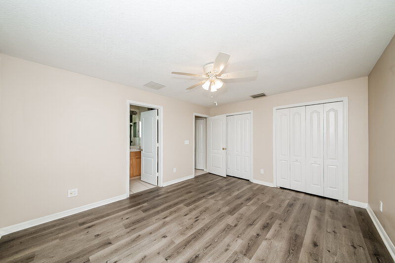 2,520/Mo, 15215 Searobbin Dr Lakewood Ranch, FL 34202 Main Bedroom View 2
