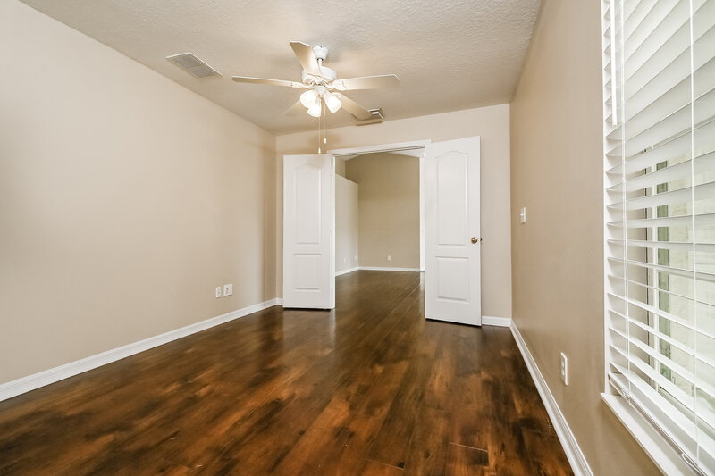2,600/Mo, 15215 Searobbin Dr Lakewood Ranch, FL 34202 Office View 2
