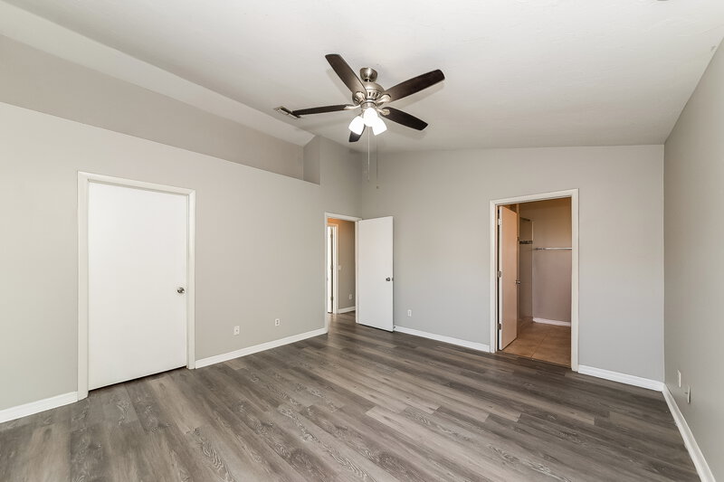 2,025/Mo, 6109 63rd Ave E Palmetto, FL 34221 Main Bedroom View 2