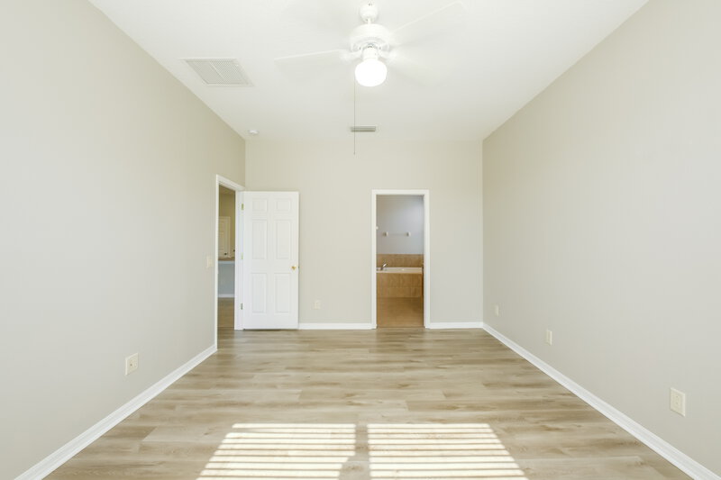 2,720/Mo, 9011 40th Ct E Parrish, FL 34219 Main Bedroom View 2