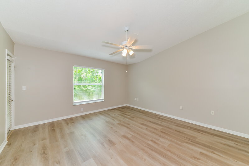 2,185/Mo, 2506 55th Ave E Bradenton, FL 34203 Main Bedroom View