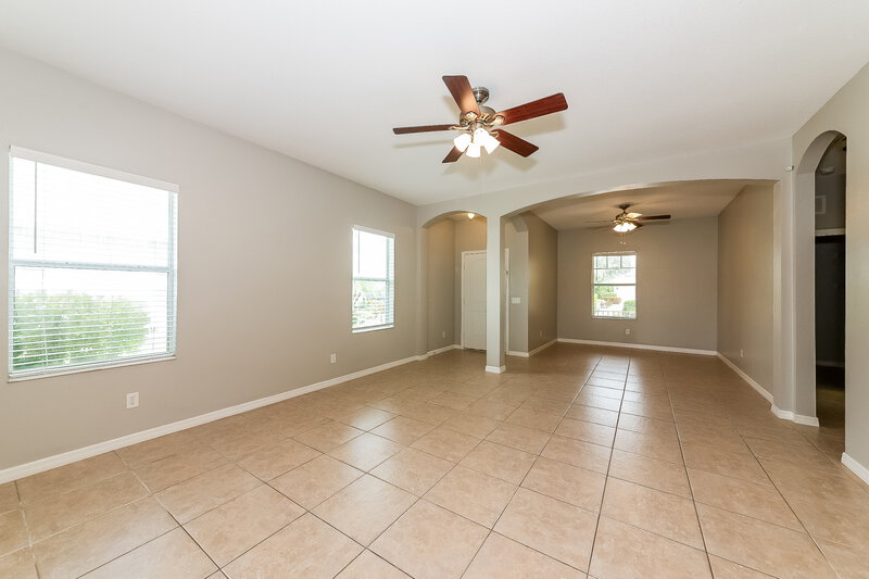 2,715/Mo, 11126 Battery Park Pl Bradenton, FL 34211 Living Room View