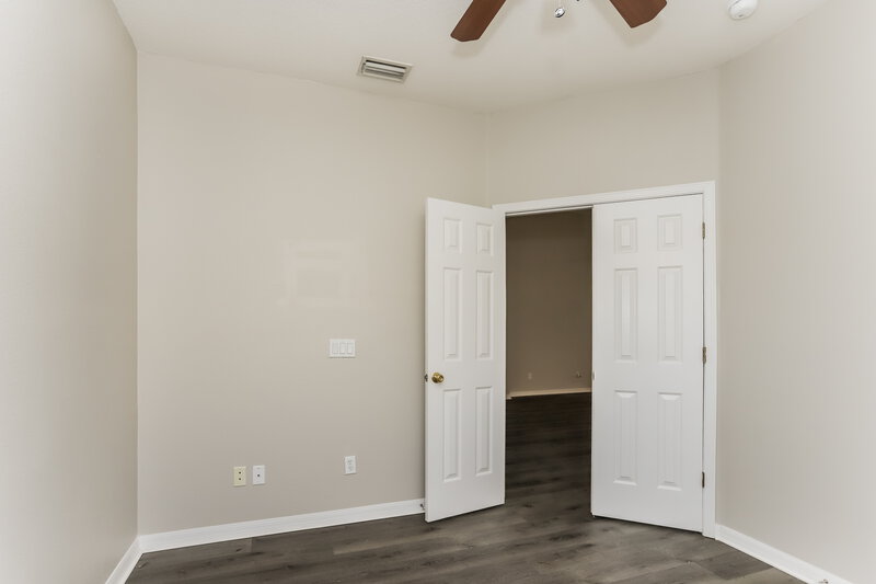2,135/Mo, 4127 101st Ave E Parrish, FL 34219 Bedroom View 3