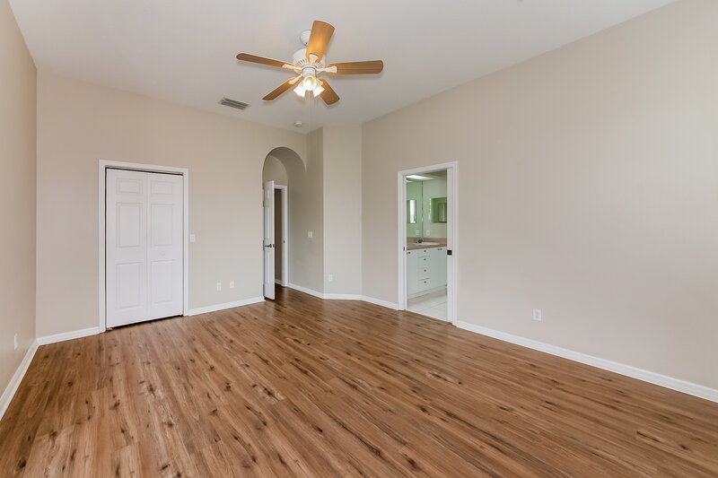 2,385/Mo, 6019 Laurel Creek Trl Ellenton, FL 34222 Main Bedroom View 2