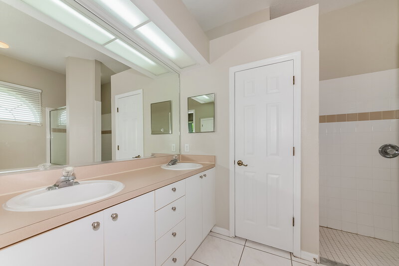 2,385/Mo, 6019 Laurel Creek Trl Ellenton, FL 34222 Main Bathroom View