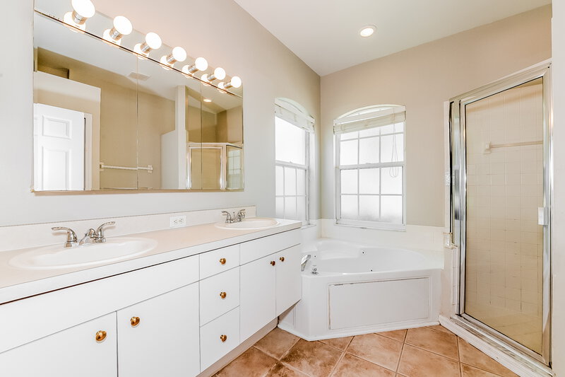 3,800/Mo, 4665 73rd St E Bradenton, FL 34203 Misc View 9
