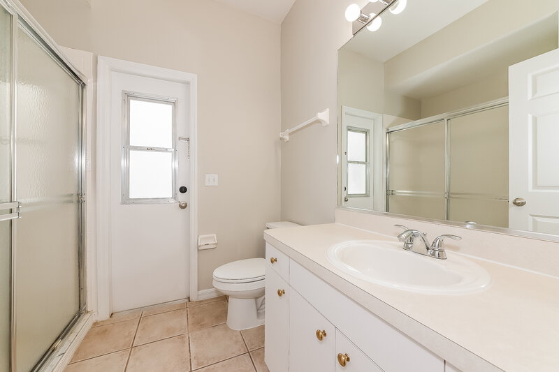 3,800/Mo, 4665 73rd St E Bradenton, FL 34203 Misc View 12