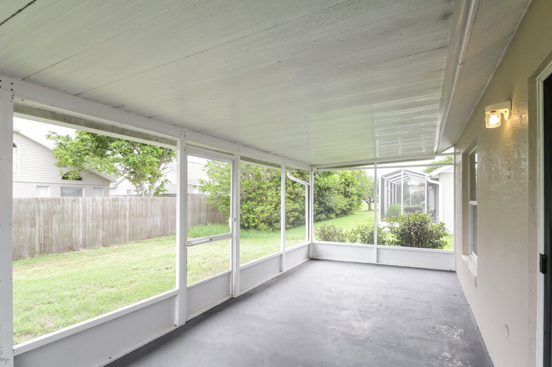 2,575/Mo, 4814 11th Avenue Cir E Bradenton, FL 34208 Sun Room View