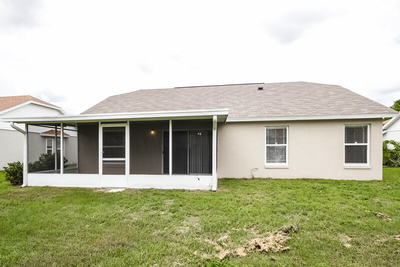 2,575/Mo, 4814 11th Avenue Cir E Bradenton, FL 34208 Rear View