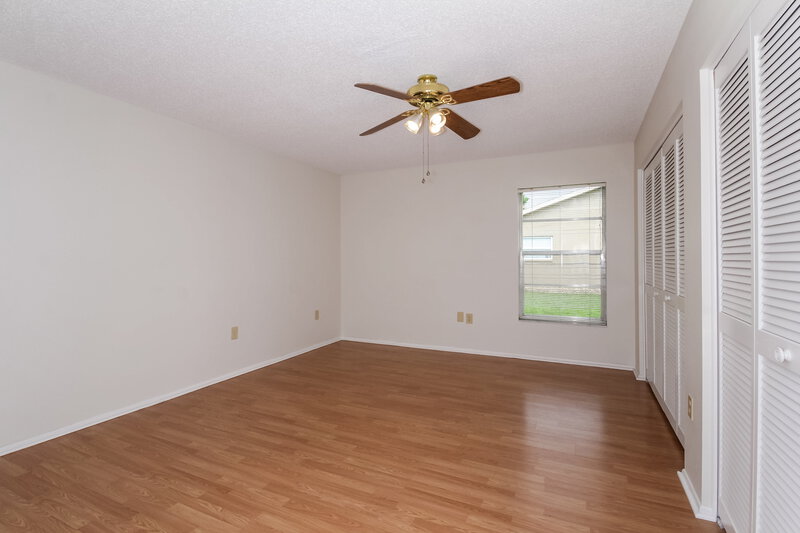 2,450/Mo, 4243 Lanai Dr Sarasota, FL 34241 Master Bedroom View