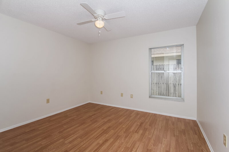 2,450/Mo, 4243 Lanai Dr Sarasota, FL 34241 Bedroom View 2