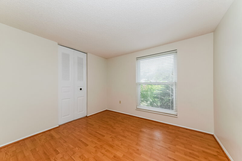 2,215/Mo, 6205 37th Ave W Bradenton, FL 34209 Bedroom View 2