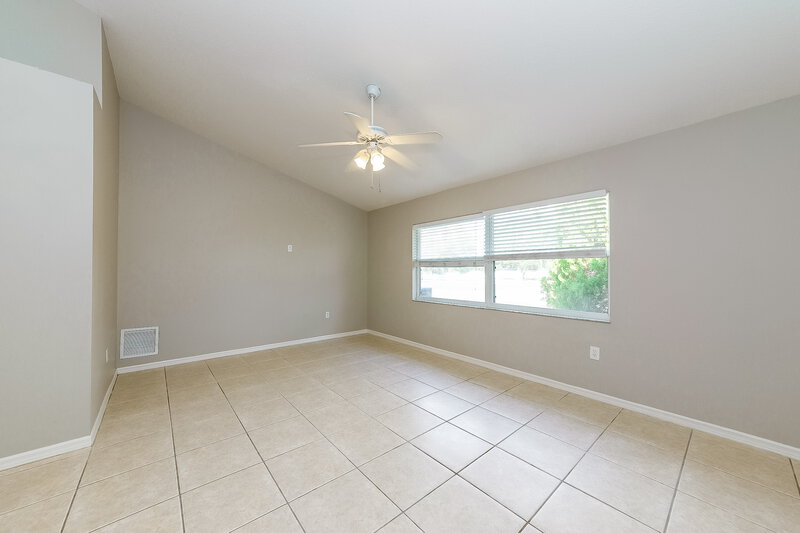 2,455/Mo, 2003 Old Arbor Ct Sarasota, FL 34232 Family Room View 2