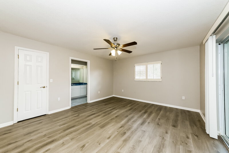 2,455/Mo, 2003 Old Arbor Ct Sarasota, FL 34232 Main Bedroom View