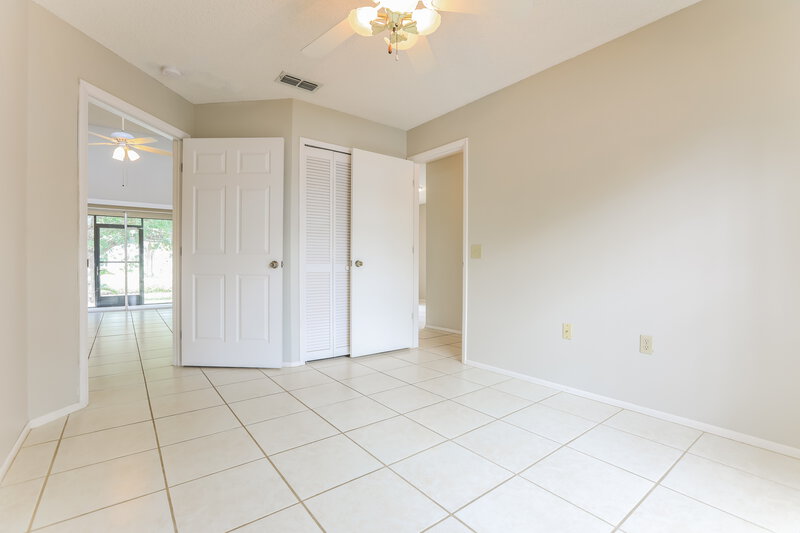 3,300/Mo, 606 49th St E Bradenton, FL 34208 Bedroom View 2