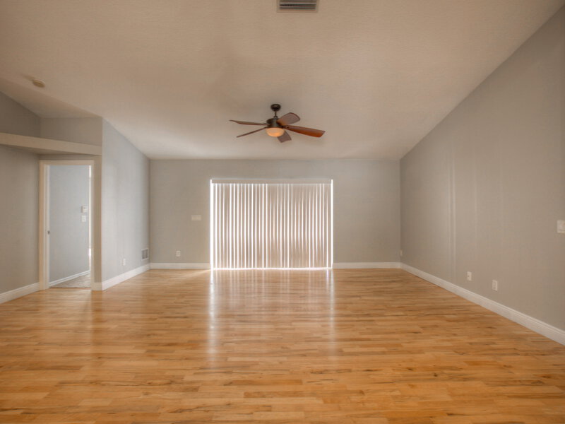 2,450/Mo, 11825 Colyar Ln Parrish, FL 34219 Living Room View 2