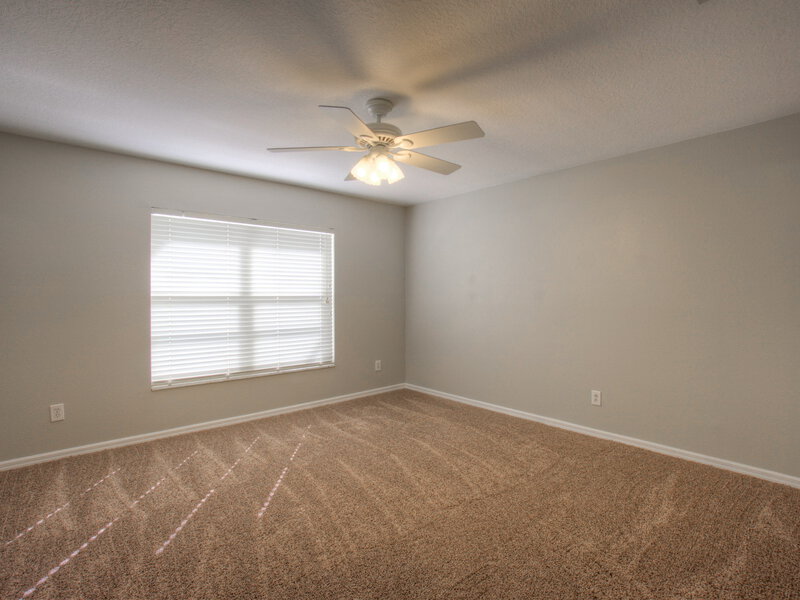 2,450/Mo, 11825 Colyar Ln Parrish, FL 34219 Standard Bed View