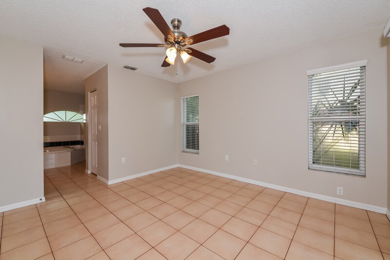 2,685/Mo, 4123 1st Ave E Bradenton, FL 34208 mainbedroom View