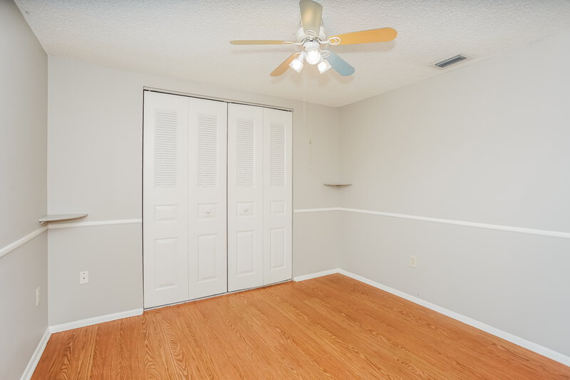2,465/Mo, 524 McArthur Ave Sarasota, FL 34243 Bedroom View 4
