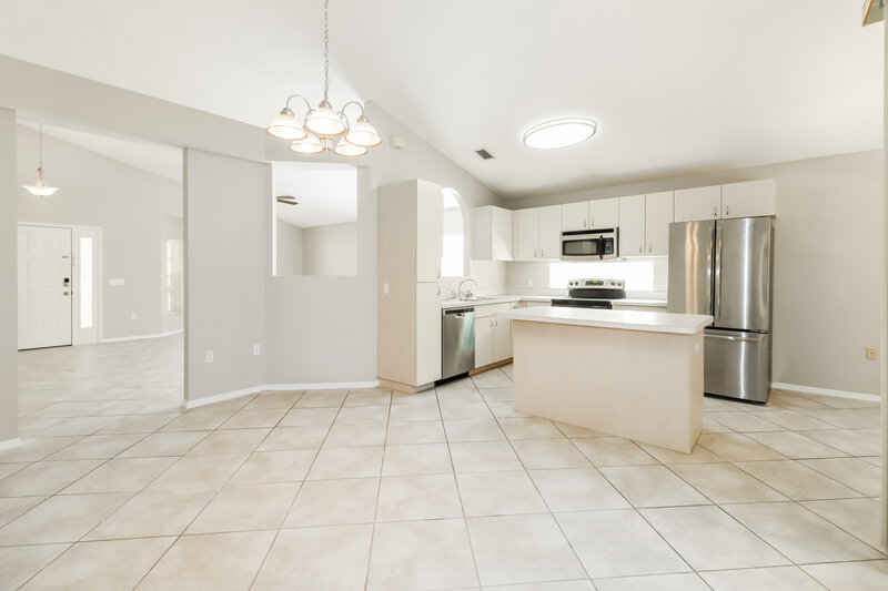 2,750/Mo, 12226 Hollybush Ter Lakewood Ranch, FL 34202 Dining Room View 2