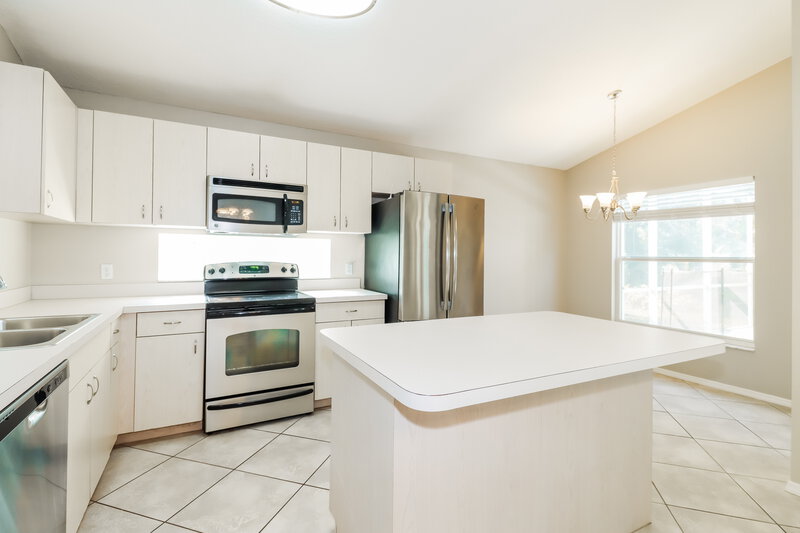 2,750/Mo, 12226 Hollybush Ter Lakewood Ranch, FL 34202 Kitchen View