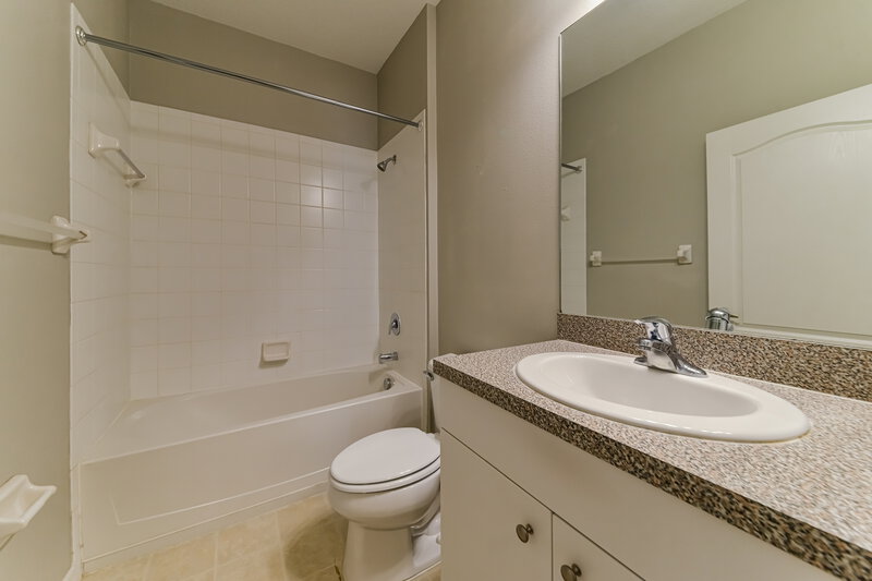 2,255/Mo, 11626 Piedmont Park Crossing Bradenton, FL 34211 Bathroom View