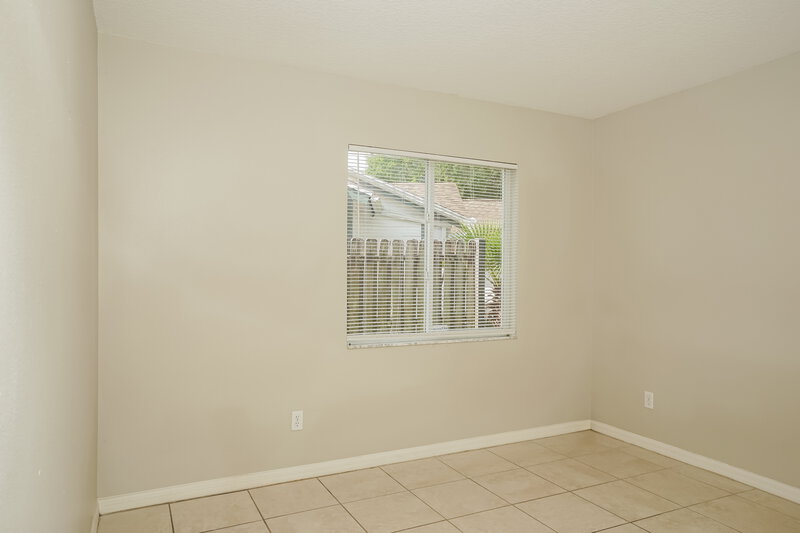 2,225/Mo, 7703 33rd Ln E Sarasota, FL 34243 Bedroom View 2