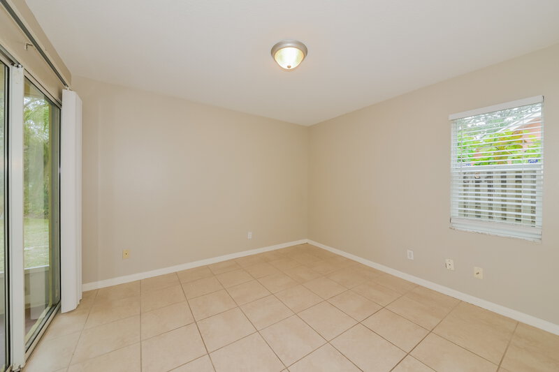 2,450/Mo, 7703 33rd Ln E Sarasota, FL 34243 Bedroom View 2