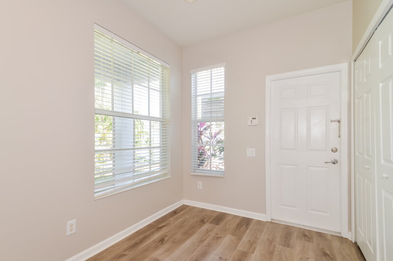 2,135/Mo, 5211 98th Ave E Parrish, FL 34219 Breakfast Nook View