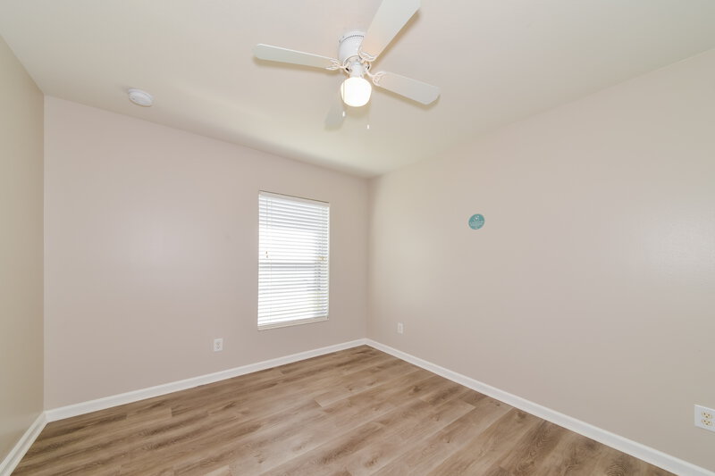 2,135/Mo, 5211 98th Ave E Parrish, FL 34219 Bedroom View