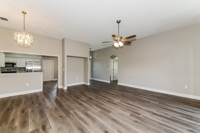 2,620/Mo, 7141 40th Ln E Sarasota, FL 34243 Misc View 3