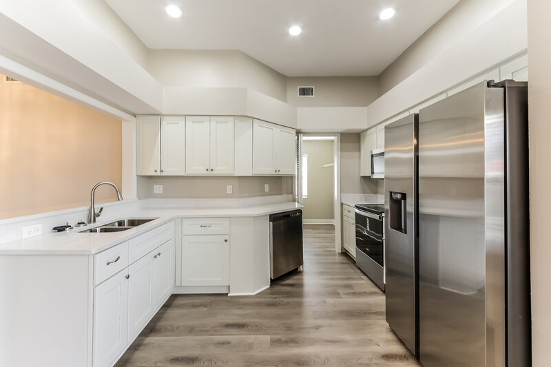 2,620/Mo, 7141 40th Ln E Sarasota, FL 34243 Misc View 5