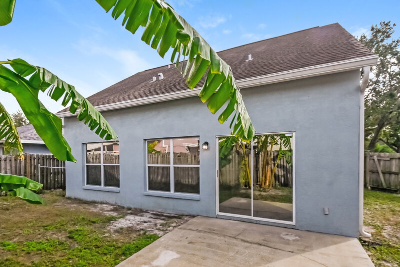 3,330/Mo, 4718 69th Ct E Palmetto, FL 34221 Rear View