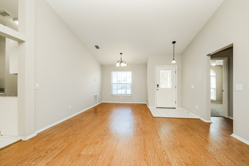 1,950/Mo, 11804 Dunster Ln Parrish, FL 34219 Living Room View