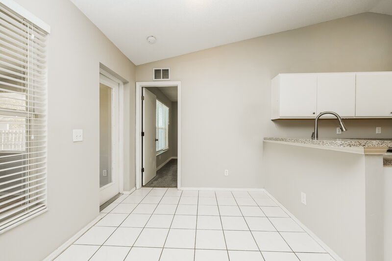1,950/Mo, 11804 Dunster Ln Parrish, FL 34219 Breakfast Nook View