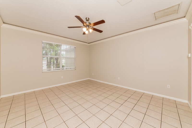 2,290/Mo, 2129 49th Ave E Bradenton, FL 34203 Living Room View 2