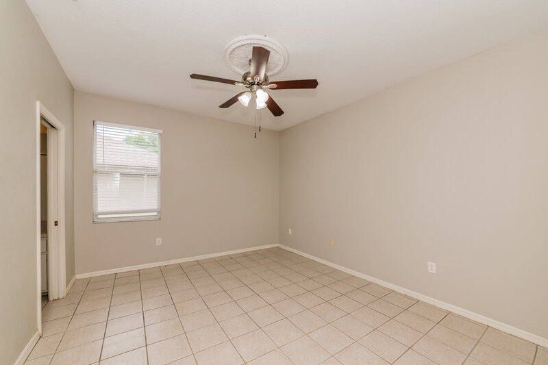 2,290/Mo, 2129 49th Ave E Bradenton, FL 34203 Main Bedroom View