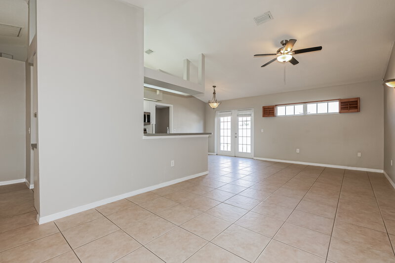 2,005/Mo, 4726 69th Ct E Palmetto, FL 34221 Living Room View 2