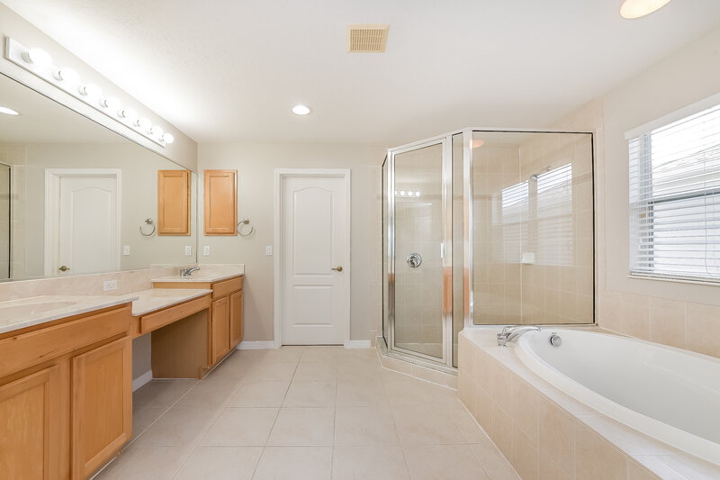2,730/Mo, 6316 Laurel Creek Trl Ellenton, FL 34222 Main Bathroom View