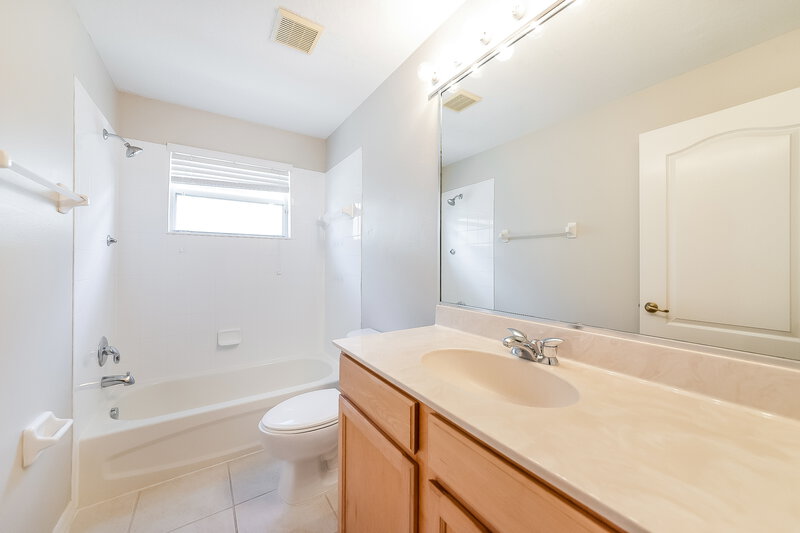 2,730/Mo, 6316 Laurel Creek Trl Ellenton, FL 34222 Bathroom View 3