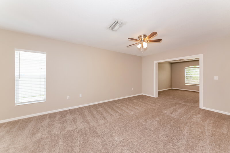2,560/Mo, 5573 Colony Lake Ln Sarasota, FL 34233 Main Bedroom View