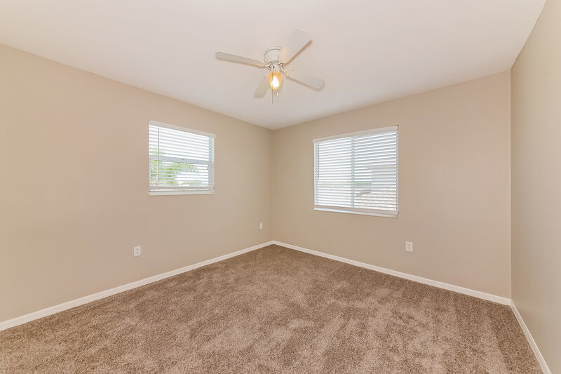 2,560/Mo, 5573 Colony Lake Ln Sarasota, FL 34233 Bedroom View 2