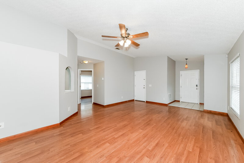 2,360/Mo, 3575 Chinaberry Ln Sarasota, FL 34235 Living Room View