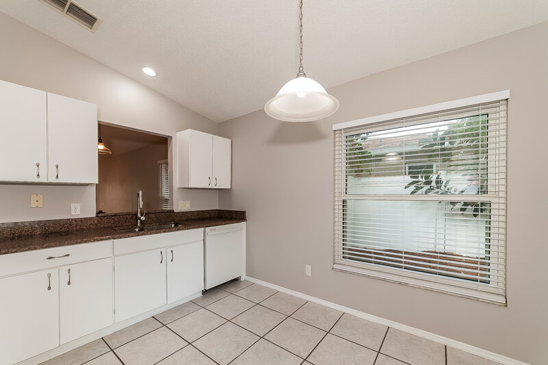2,360/Mo, 3575 Chinaberry Ln Sarasota, FL 34235 Kitchen View