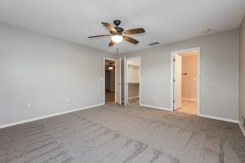 3,150/Mo, 1963 Country Meadows Way Sarasota, FL 34235 Main Bedroom View 2