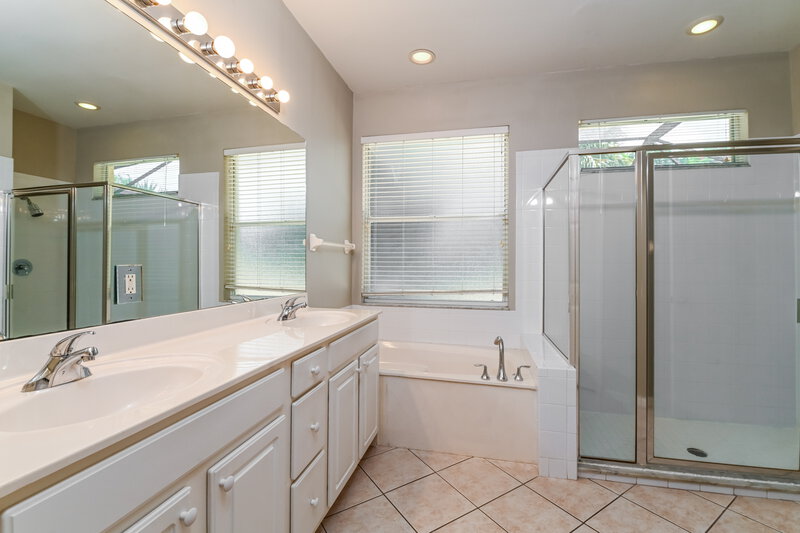 2,120/Mo, 12847 Timber Ridge Dr Fort Myers, FL 33913 Main Bathroom View